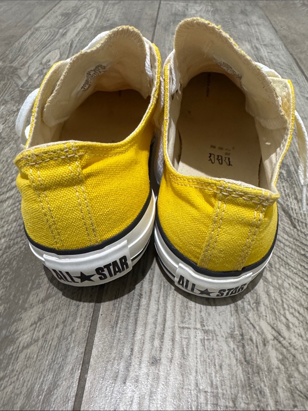 Converse Low Top Sneaker in Bright Yellow and White - Picture 5 of 10